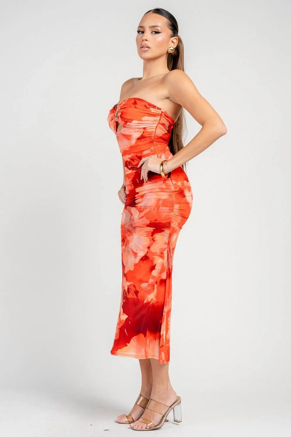HD30599S / STRPLESS RUSHED MIDI DRESS sold by privy product image thumbnail 2