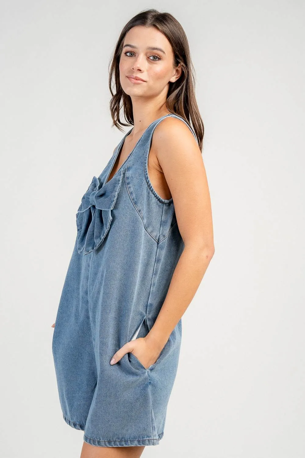 CJ40023Y / DENIM ROMPER WITH BOW FRONT DETAIL sold by privy product image thumbnail 2