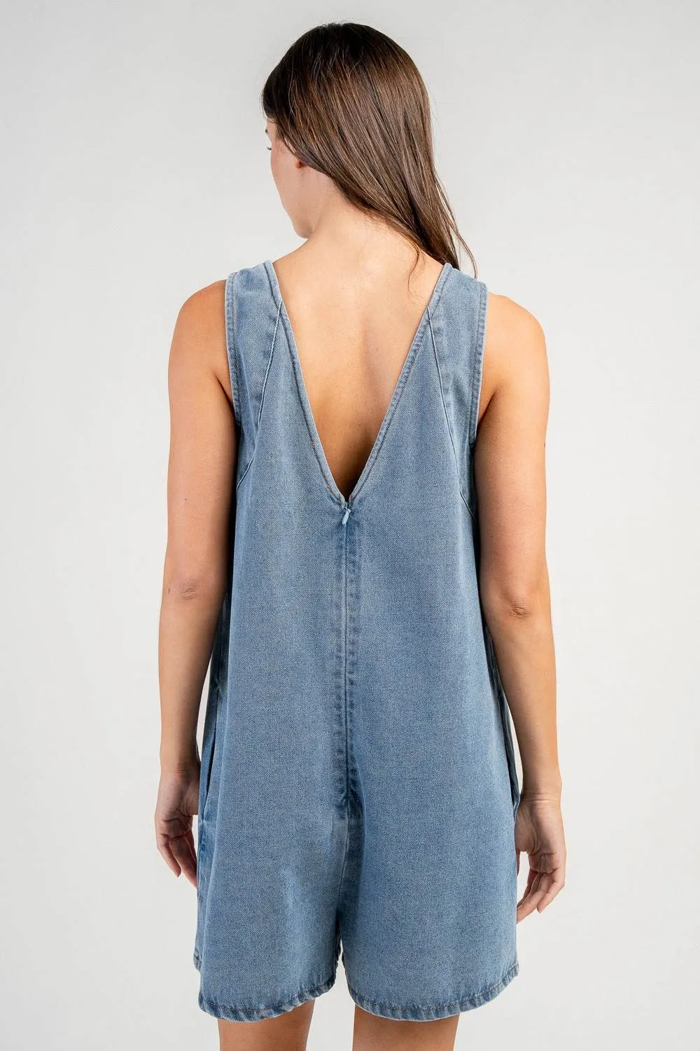 CJ40023Y / DENIM ROMPER WITH BOW FRONT DETAIL sold by privy product image thumbnail 3