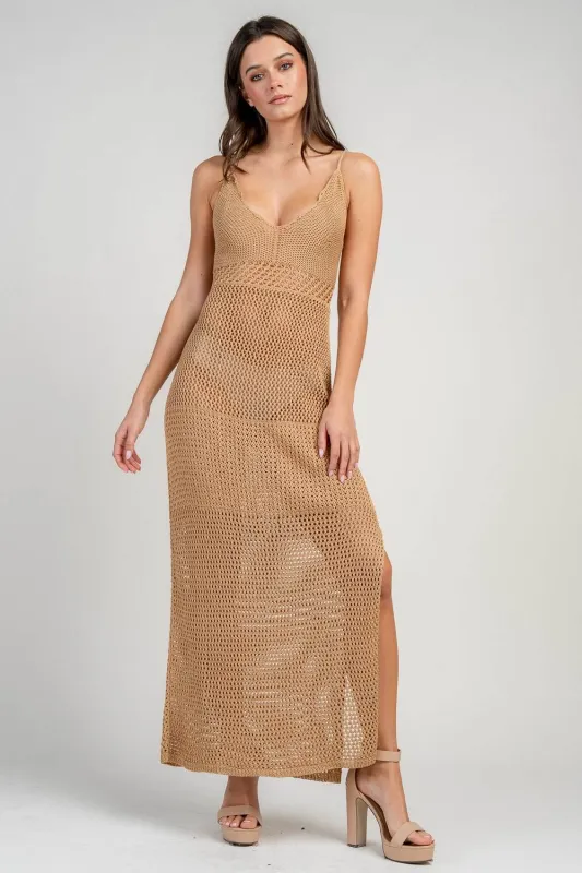 BD13307C / DEEP V-NECK KNIT SWEATER DRESS sold by privy