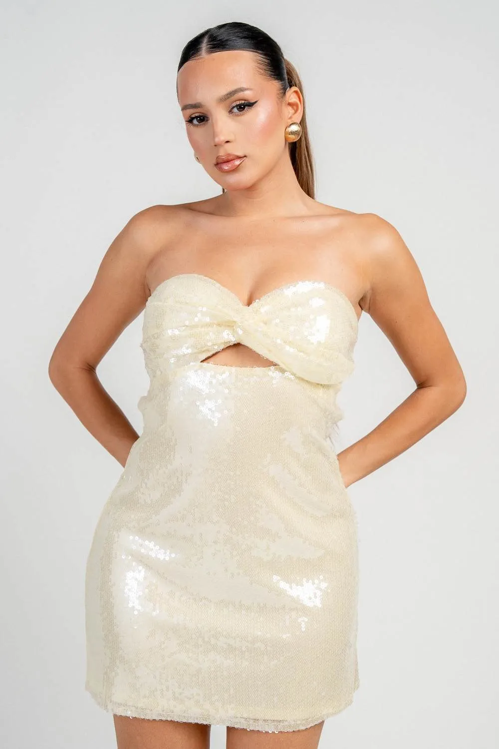 HD30306E / CLEAR SEQUINS WITH BACK COWL MINI DRESS sold by privy product image thumbnail 4