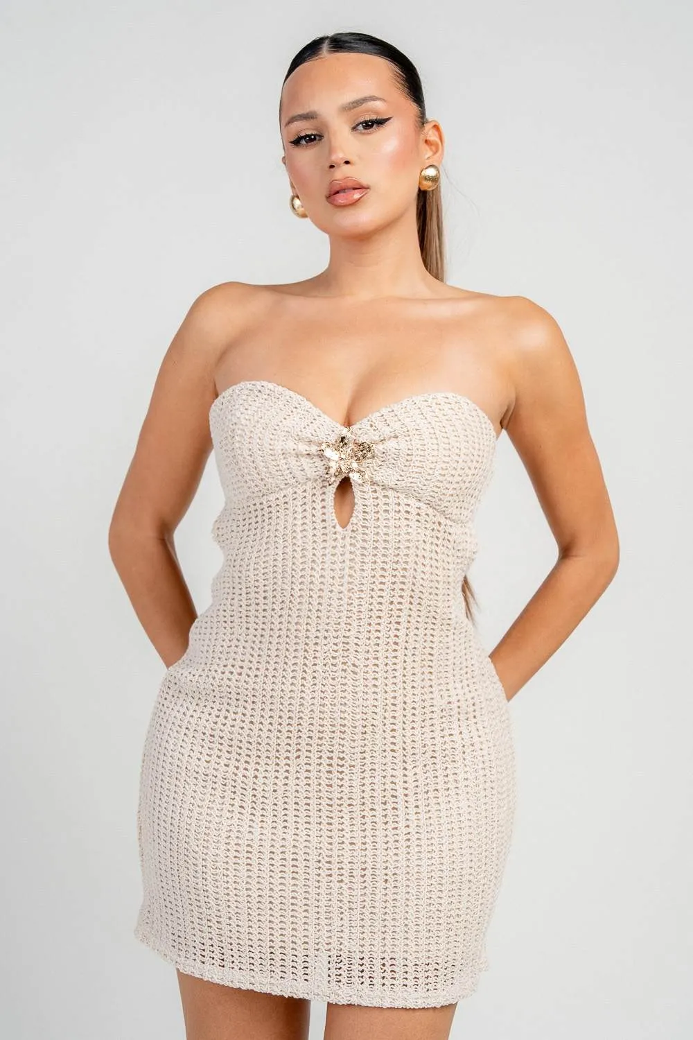 HD30762S / STRAPLESS BACK TIE MINI DRESS sold by privy product image thumbnail 4