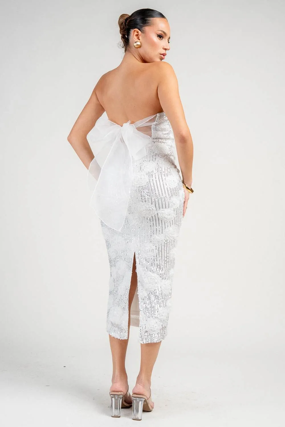 HD30895E / STRAPLESS BACK RIBBON 3D FLORAL SEQUINS LACE MIDI DRESS sold by privy product image thumbnail 4