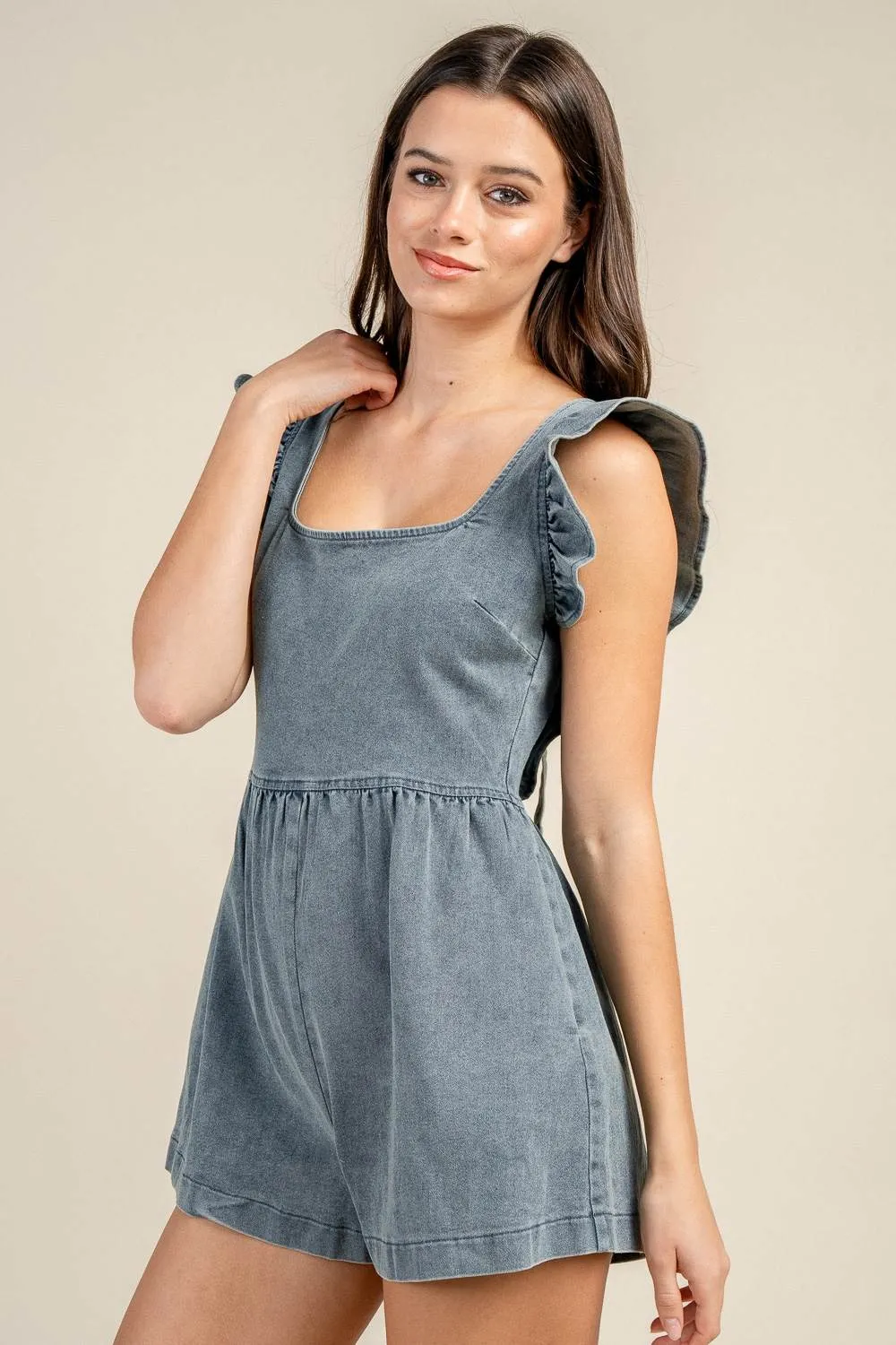 BJ7341S / DENIM SQUARE NECK RUFFLED BACK TIE ROMPER sold by privy product image thumbnail 2
