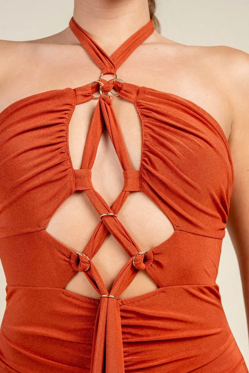 PD79464K / HALTER NECK MIDI DRESS WITH CUTOUT DETAILS sold by privy product image thumbnail 5