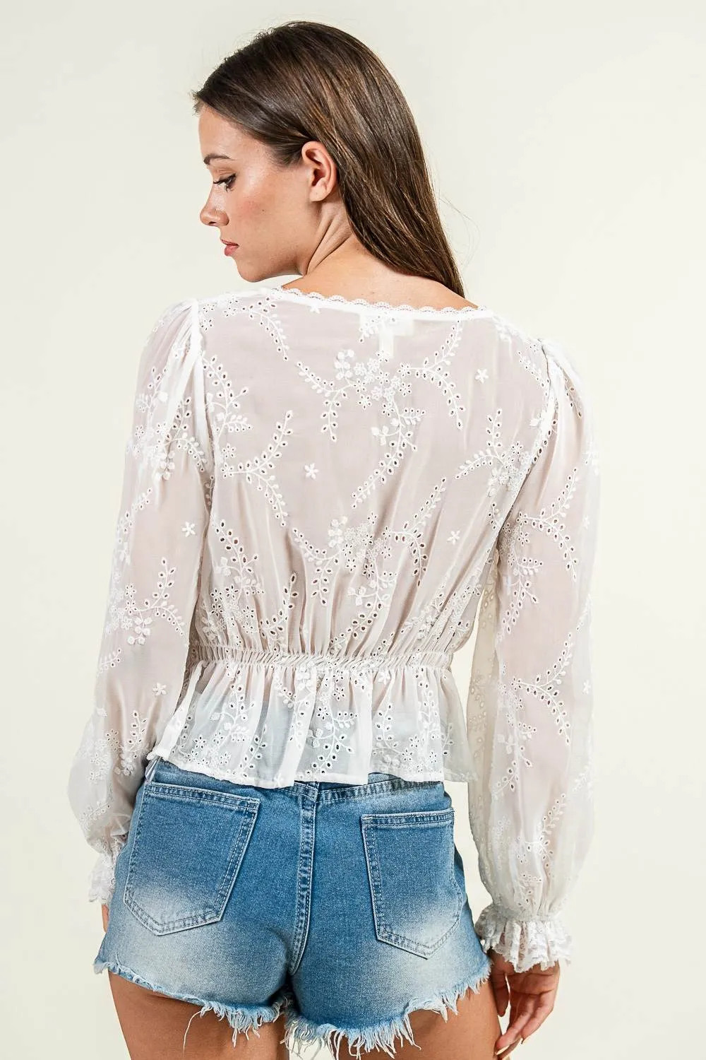 CT10593E / STYLISH SHEER BLOUSE FEATURING DELICATE EMBROIDERED DETAILING sold by privy product image thumbnail 3