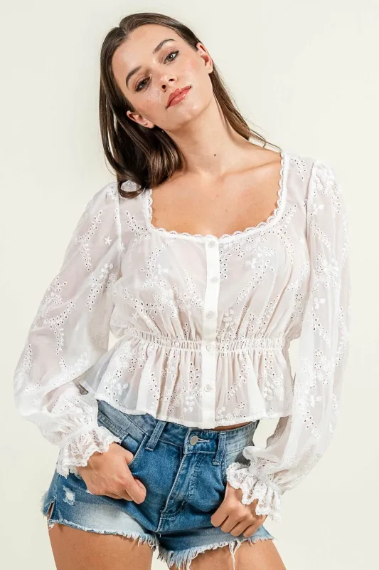 CT10593E / STYLISH SHEER BLOUSE FEATURING DELICATE EMBROIDERED DETAILING made by privy