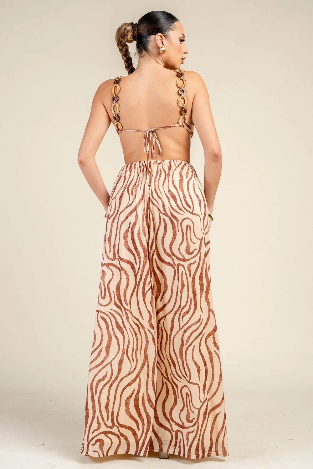 PD79516S / RING DETAIL PRINTED CUT-OUT MAXI DRESS sold by privy product image thumbnail 3