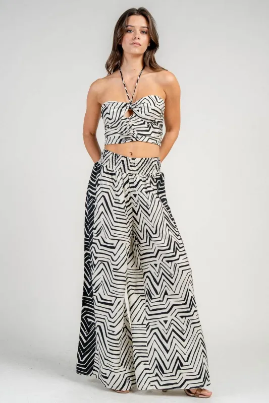 BS3677K / HALTER NECK CROP TOP AND WIDE LEG PATNS SETS sold by privy