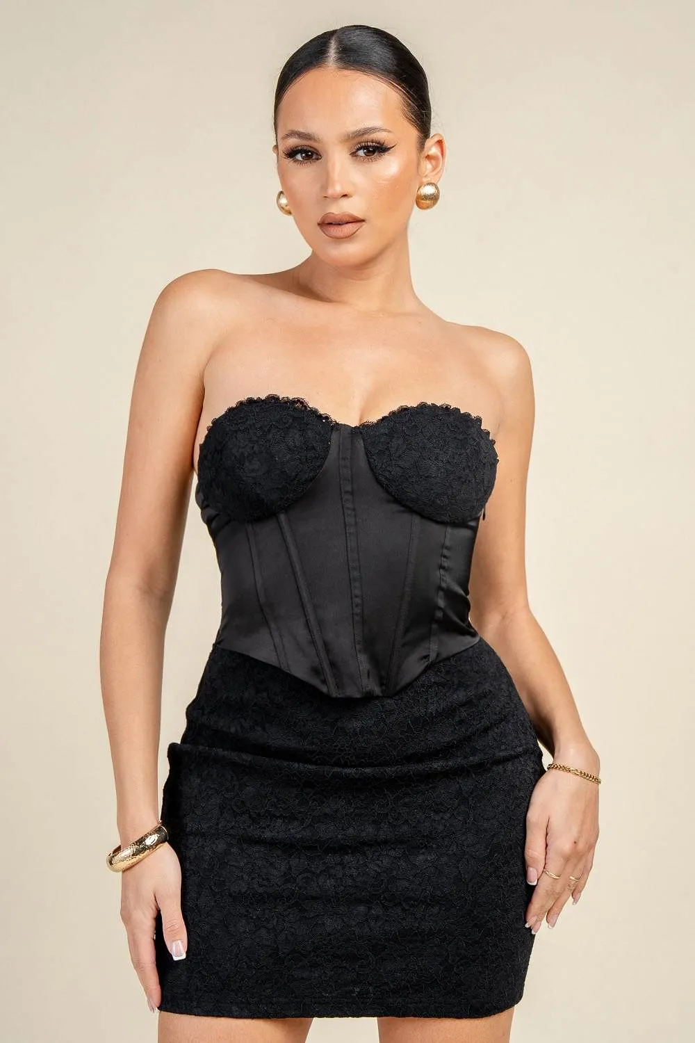 PD79644E / STRAPLESS LACE CORSET MINI DRESS sold by privy