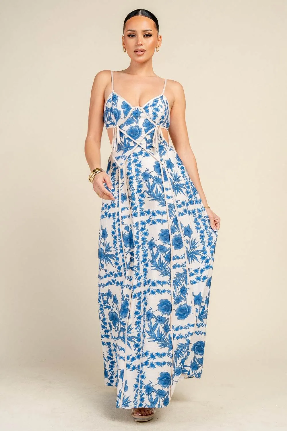 YD30092E / FLORAL PRINT CUT-OUT BACK TIE MAXI DRESS sold by privy product image thumbnail 4