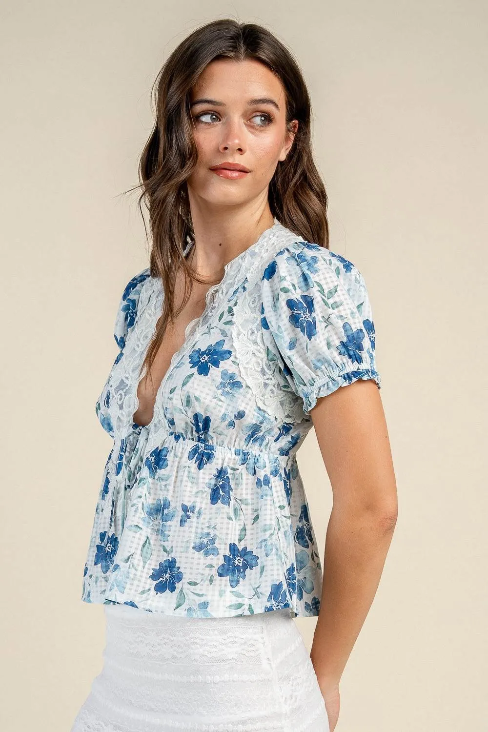 CT10869S / FLORAL LACE TRIM TIE FRONT PUFF SLEEVE BLOUSE sold by privy product image thumbnail 2