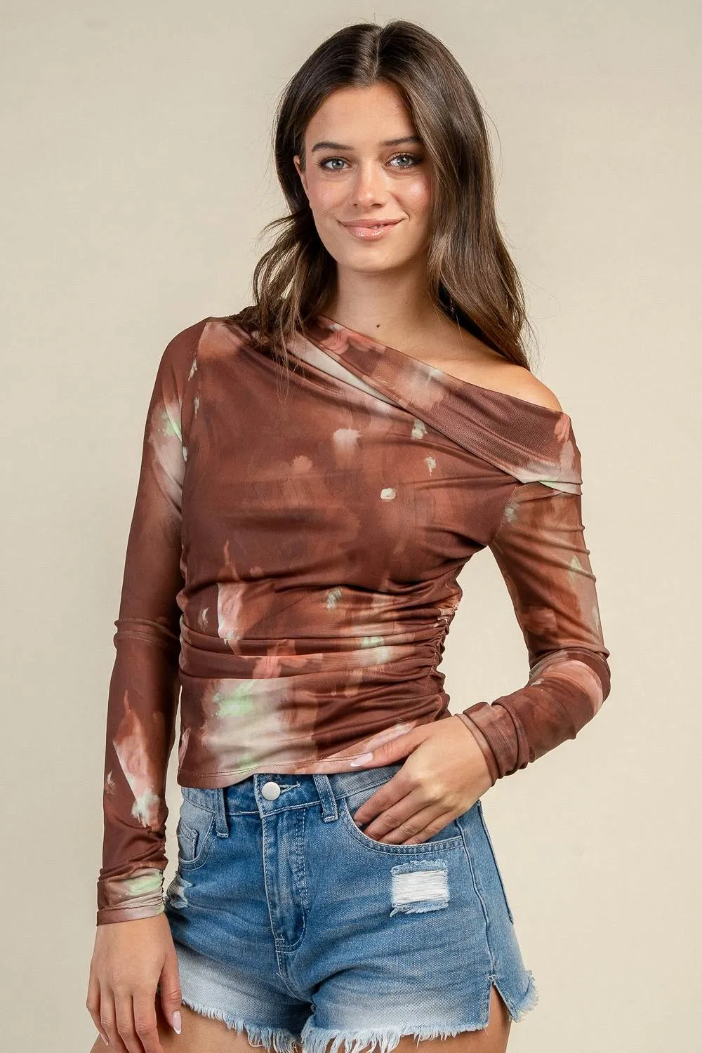 CT10926D / ASYMMETRIC ONE SHOULDER L/S TOP sold by privy