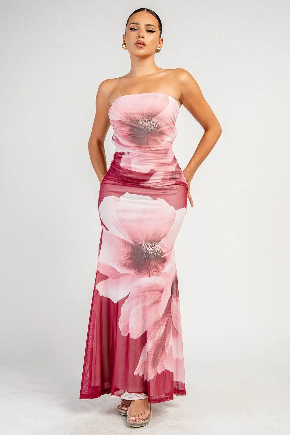PD79896E / FLORAL PRINTED MAXI DRESS WITH LACE-UP BACK sold by privy