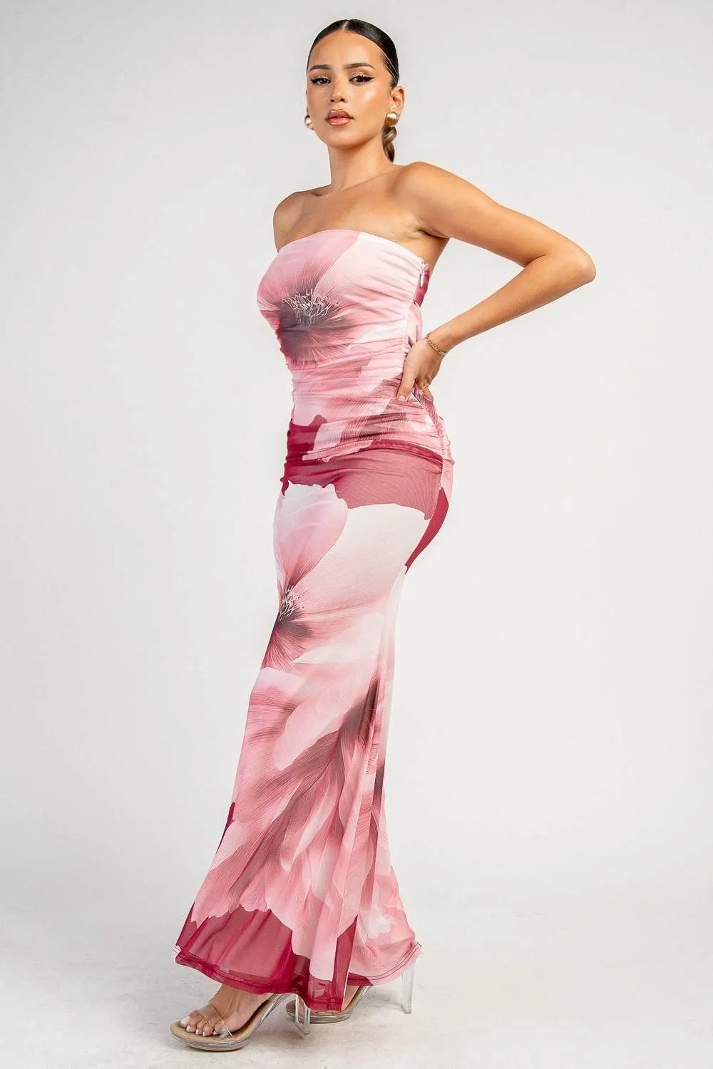 PD79896E / FLORAL PRINTED MAXI DRESS WITH LACE-UP BACK sold by privy product image thumbnail 2