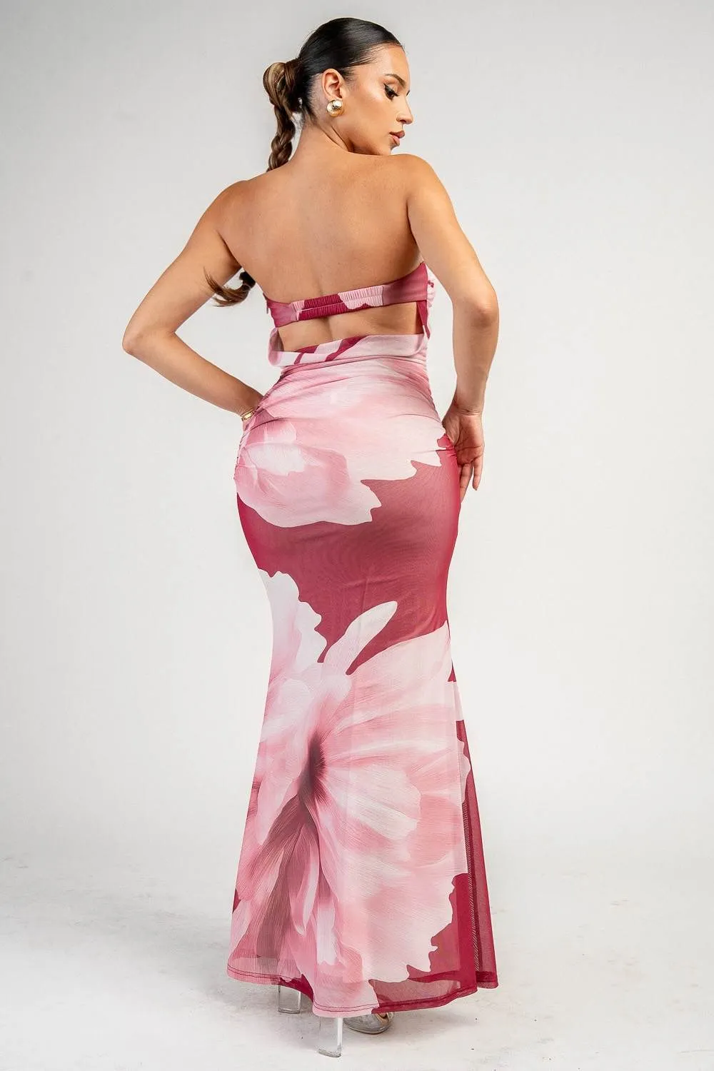 PD79896E / FLORAL PRINTED MAXI DRESS WITH LACE-UP BACK sold by privy product image thumbnail 3