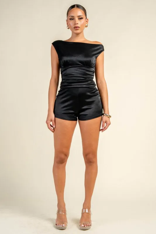 PJ11341D / SHINY KNIT DROP SHOULDER ROMPER made by privy