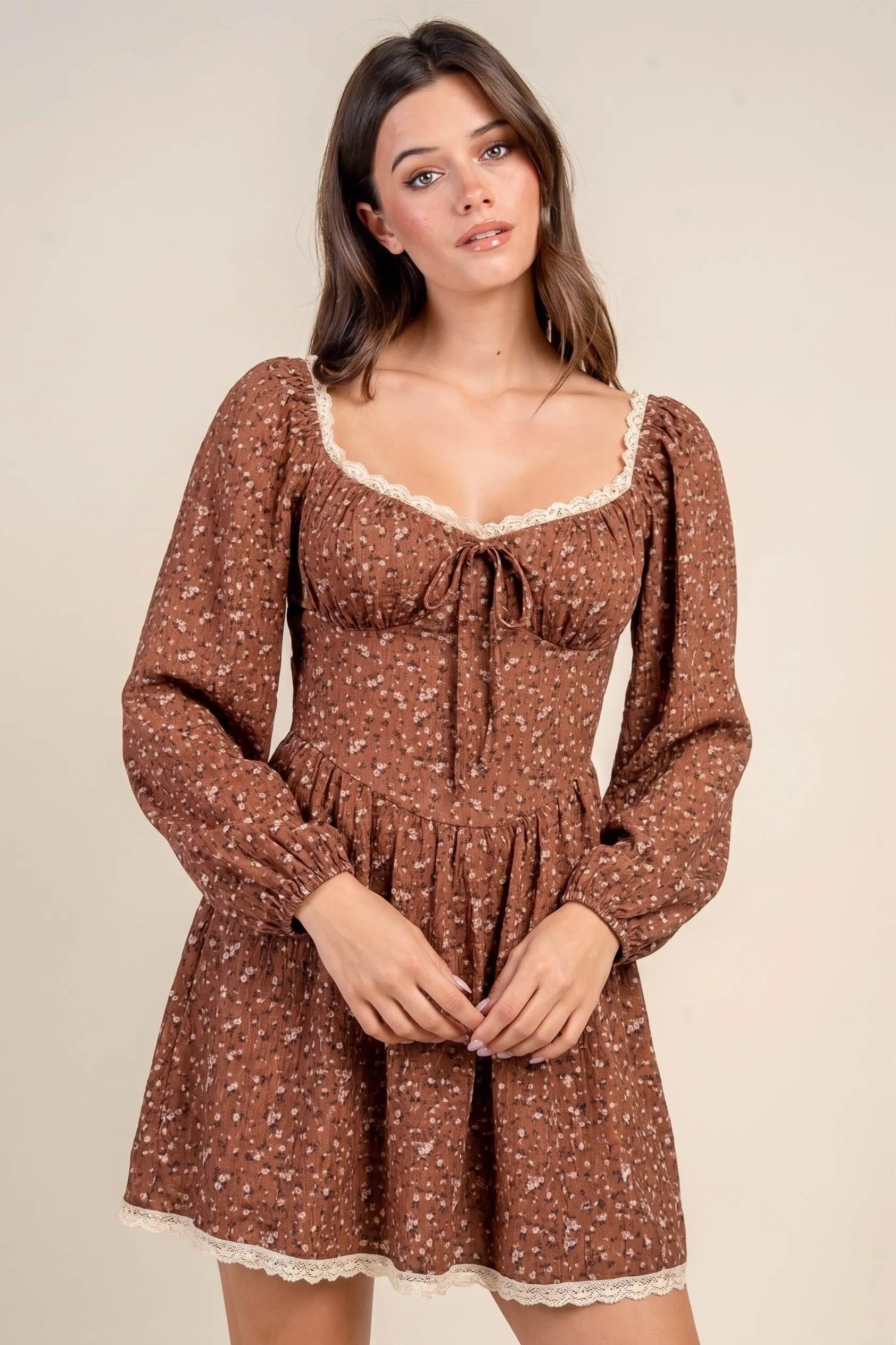 CD31344K / TEXTURED WOVEN SWEETHEARTED NECK MINI DRESS sold by privy product image thumbnail 2