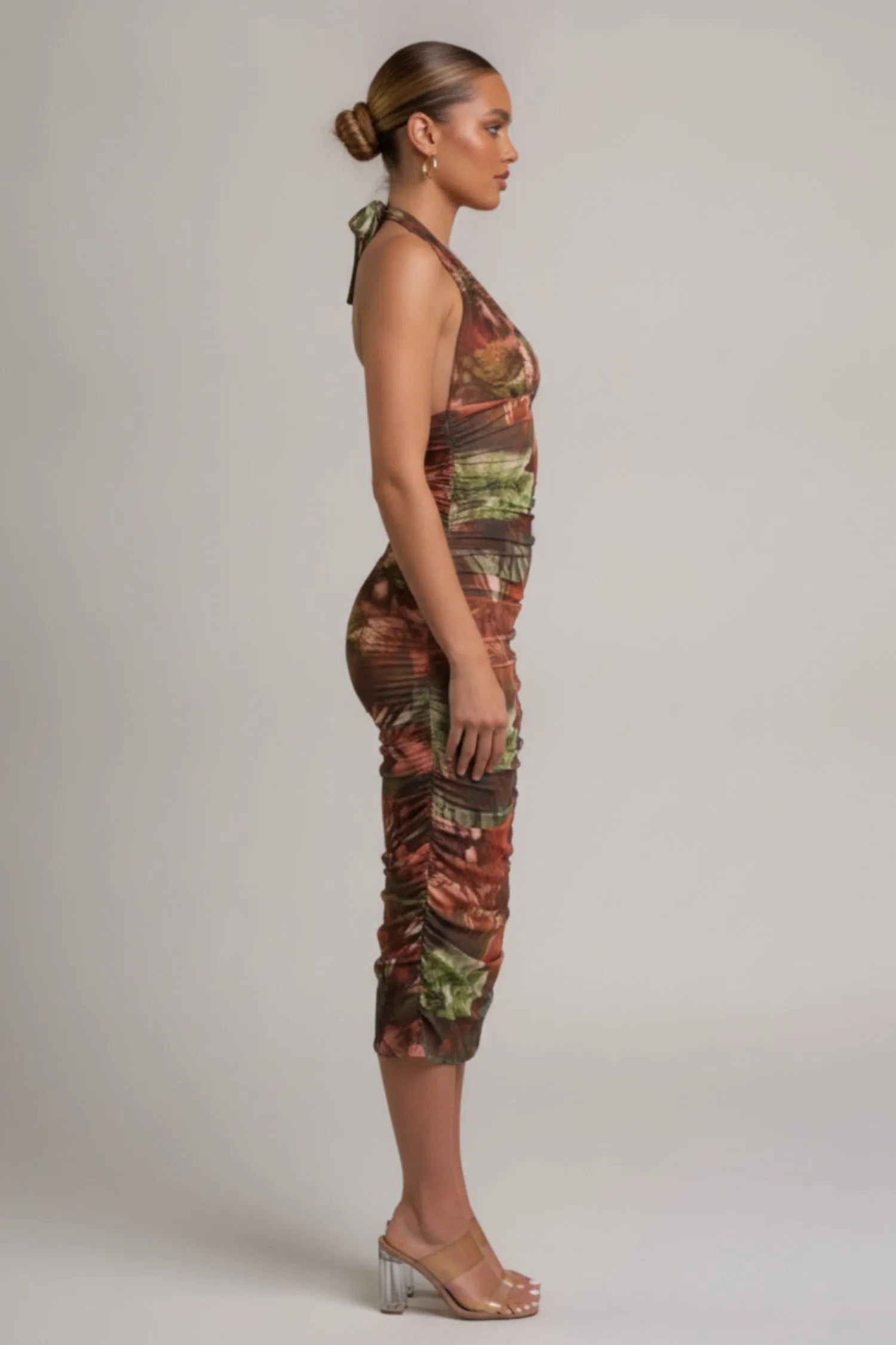 MPD1532 / MESH PRINT HALTER NECK MIDI DRESS sold by privy product image thumbnail 2