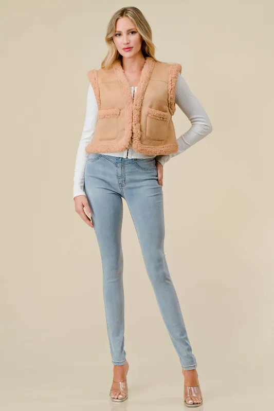 BG5235E / FUZZY FUR TRIM SUEDE SHEARLING POCKETS VEST made by privy