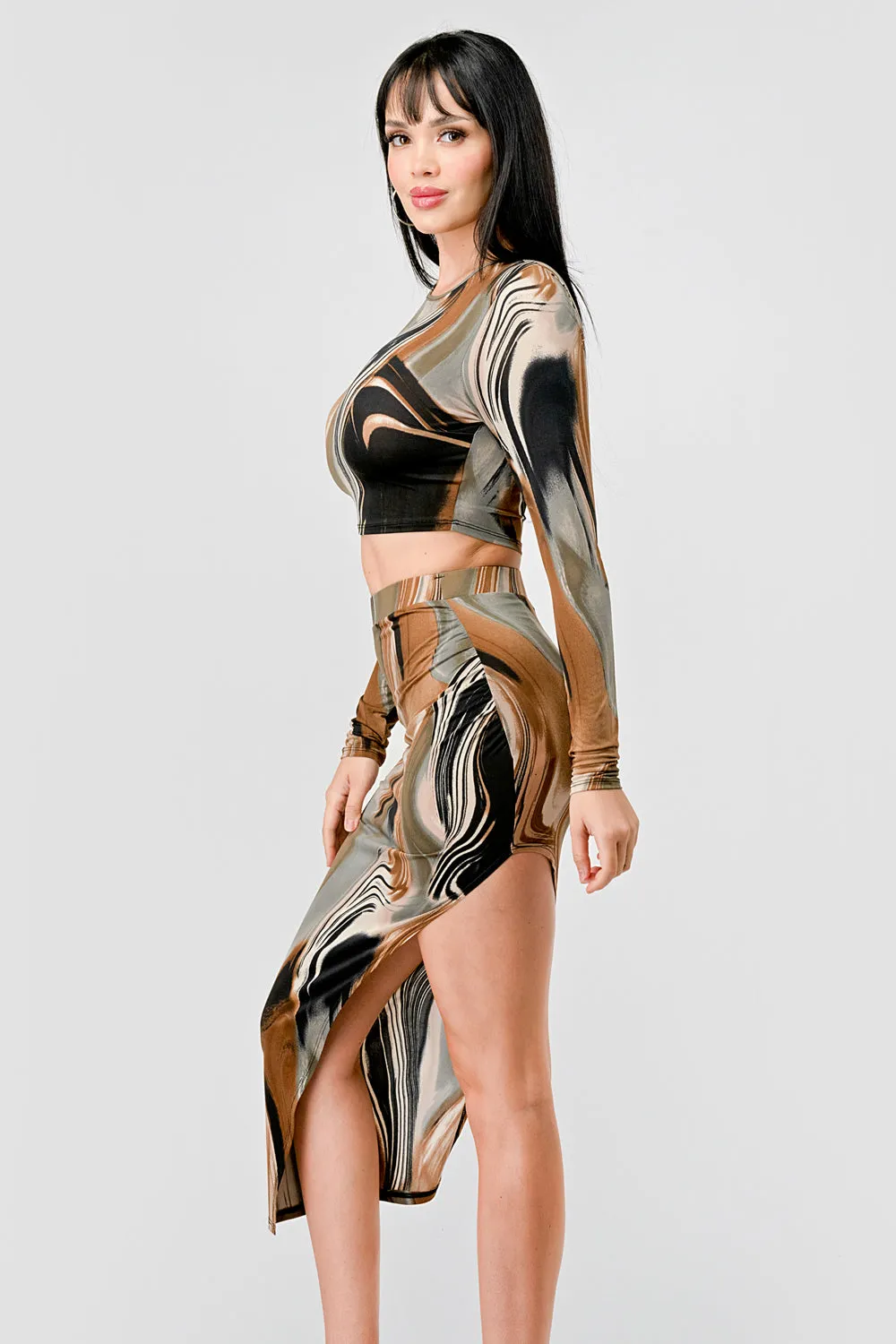 VENCHIA PRINT CROPPED TOP AND ASYMMETRIC HEM SKIRT sold by privy product image thumbnail 2