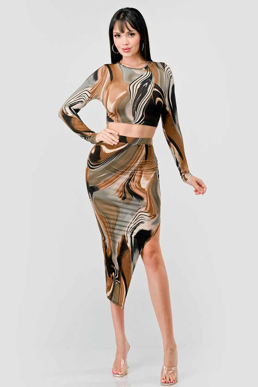 VENCHIA PRINT CROPPED TOP AND ASYMMETRIC HEM SKIRT sold by privy product image thumbnail 4