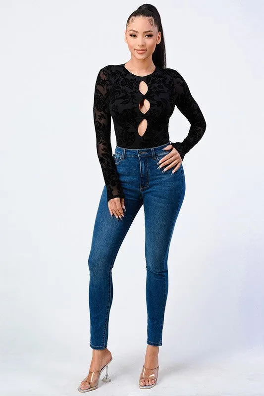 CLASSIC FLORAL FLOCKING PRINT BODYSUIT sold by privy product image thumbnail 4