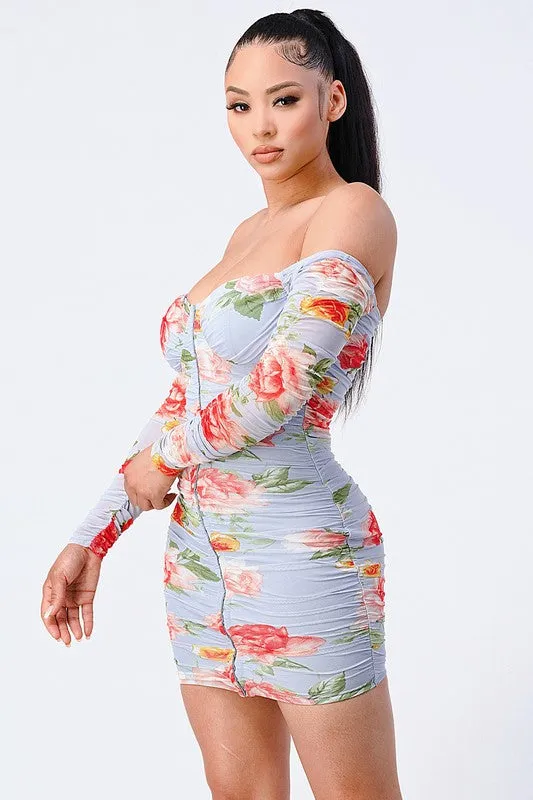 VINTAGE FLORAL RUCHED OFF SHOULDER BODYCON DRESS sold by privy product image thumbnail 2