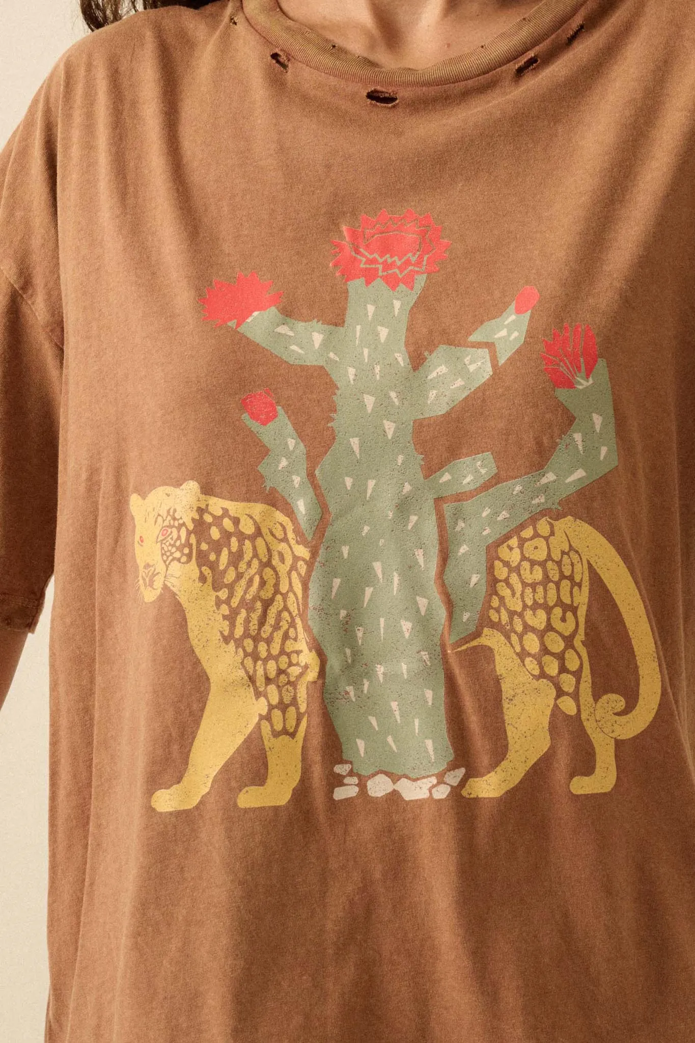 Desert Jaguar Distressed Oversize Graphic Tee sold by Promesa product image thumbnail 2