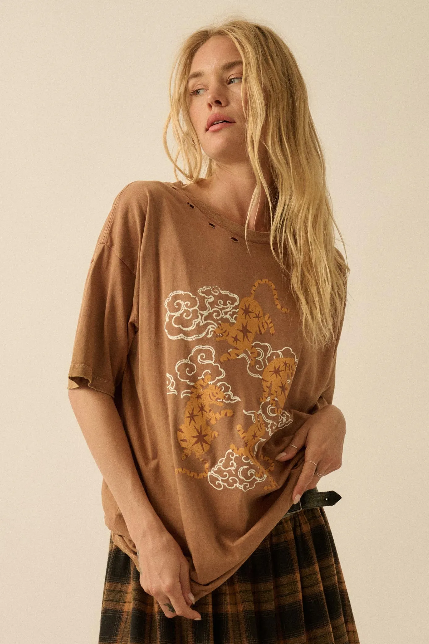 Celestial Tigers Distressed Oversize Graphic Tee sold by Promesa product image thumbnail 3