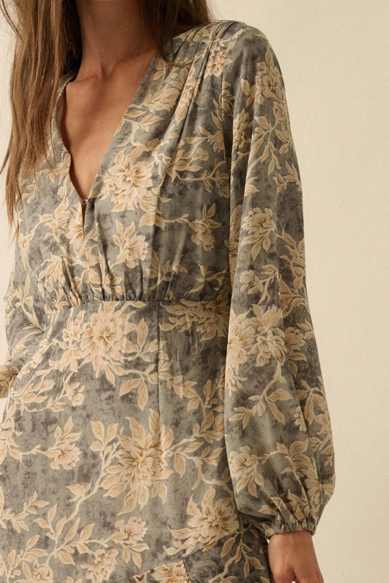 Treasured Beauty Floral Chiffon V-Neck Maxi Dress sold by Promesa product image thumbnail 5