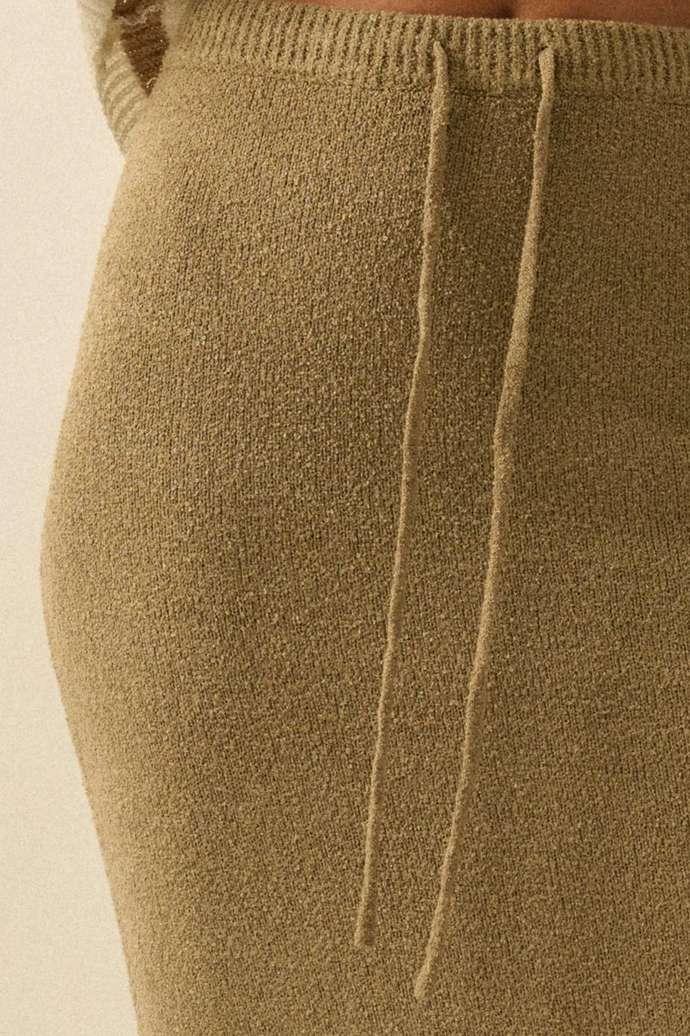Promise the Label Textured Knit Sweater Midi Skirt sold by Promesa product image thumbnail 5