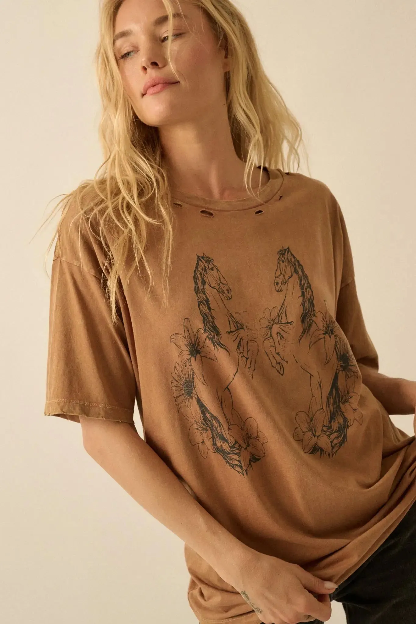 Floral Horses Distressed Oversize Graphic Tee sold by Promesa product image thumbnail 4