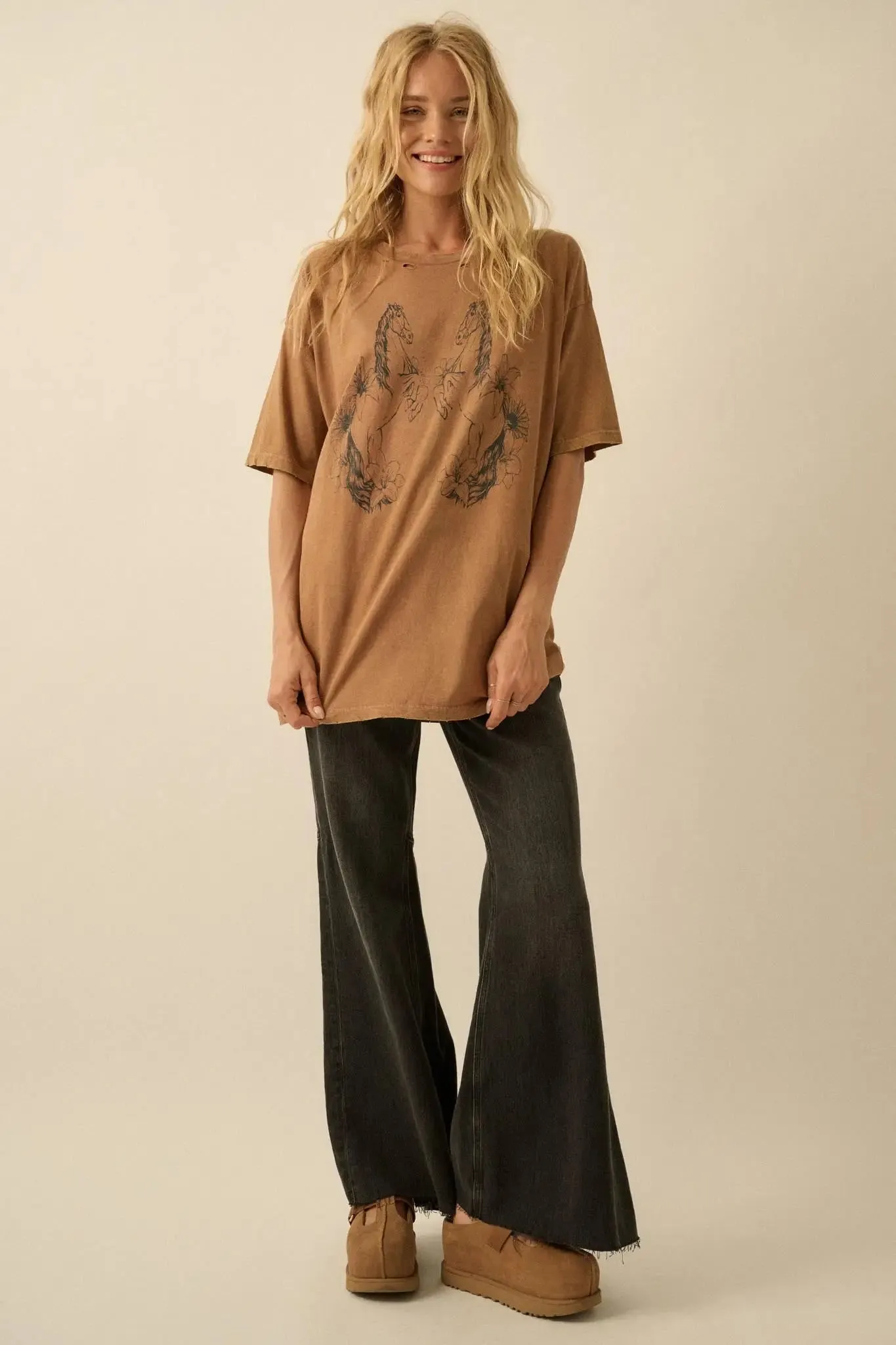 Floral Horses Distressed Oversize Graphic Tee sold by Promesa product image thumbnail 3