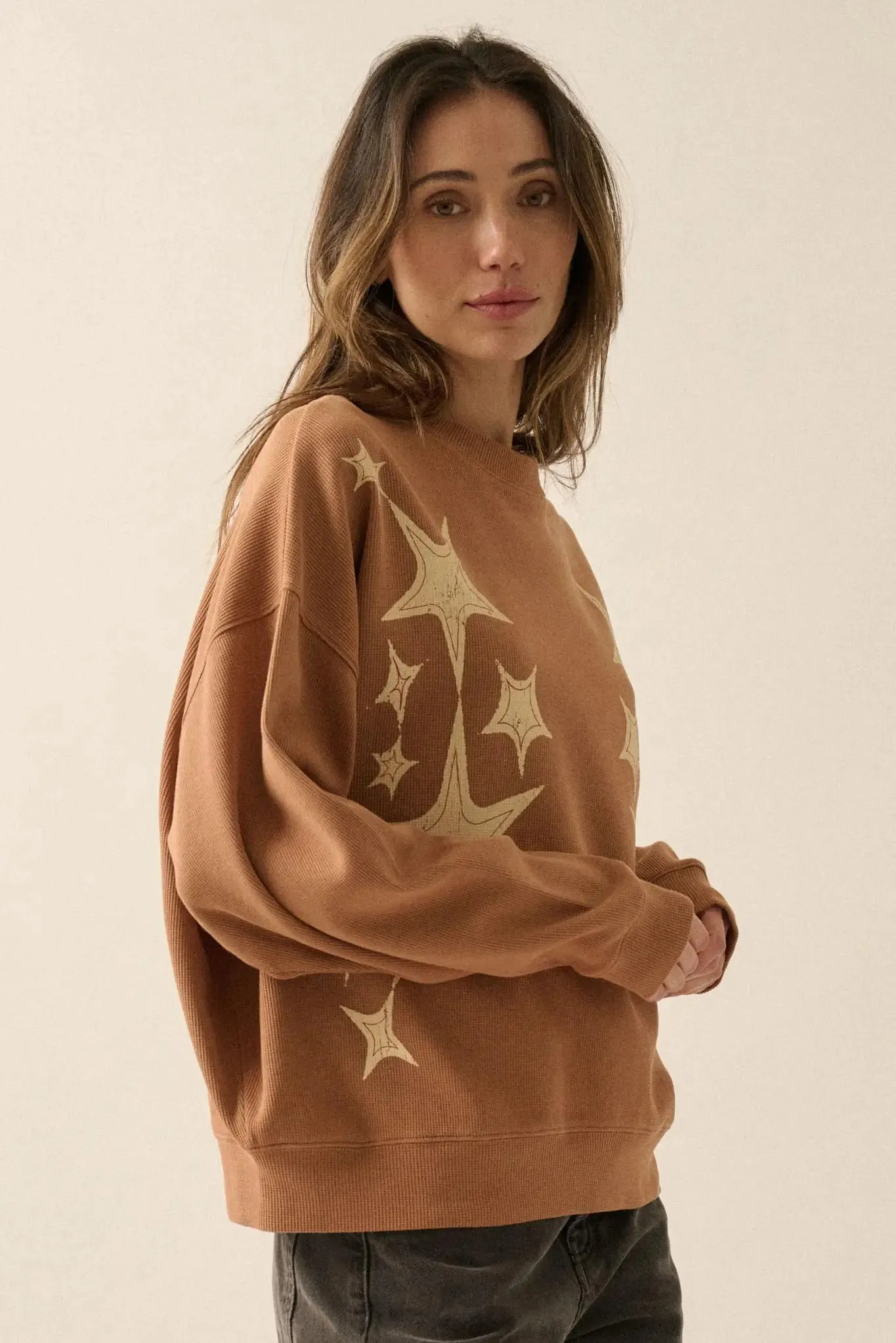 Stars Align Vintage-Print Thermal Graphic Top sold by Promesa product image thumbnail 5