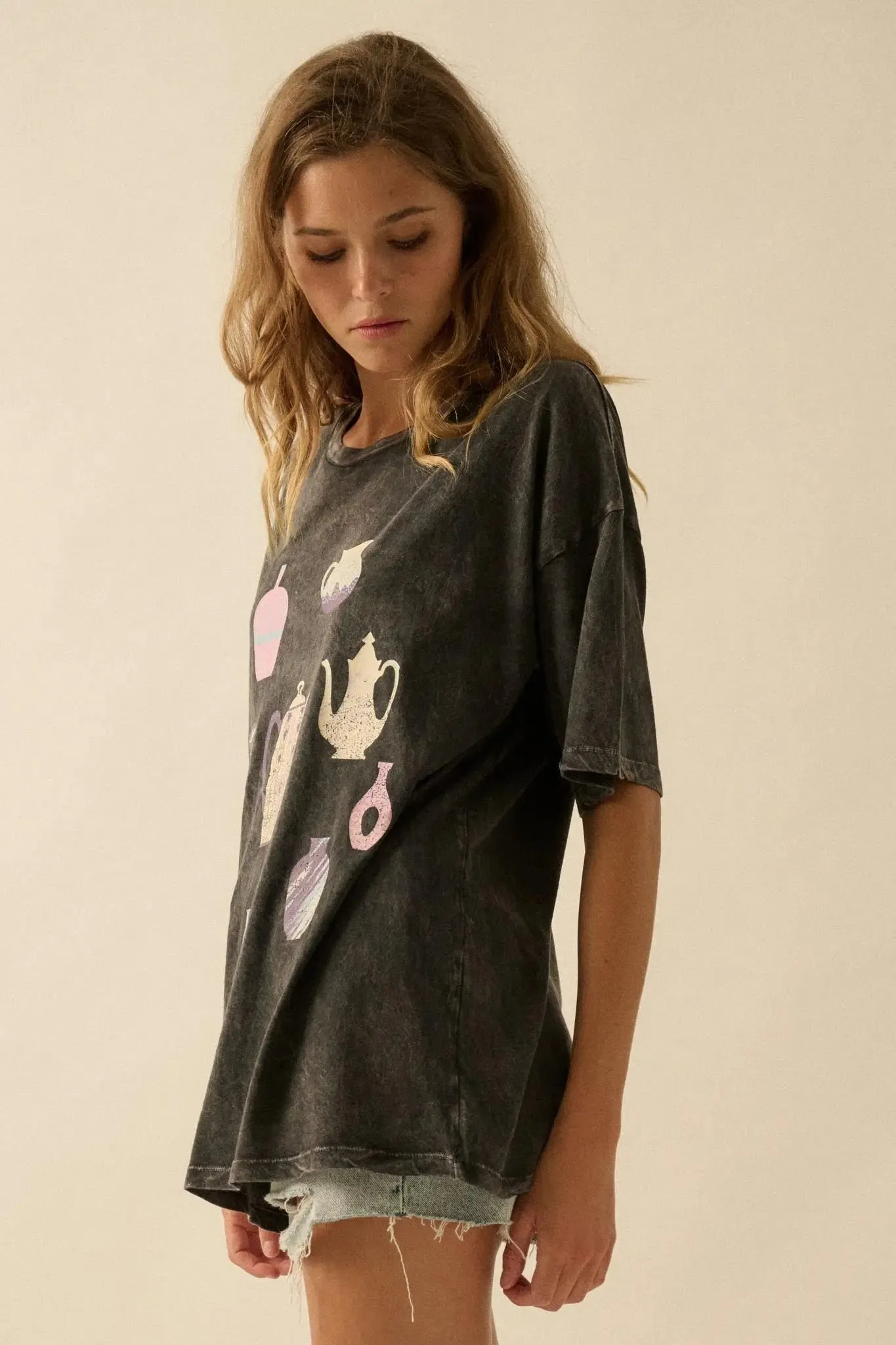 Pretty Pottery Vintage-Wash Oversize Graphic Tee sold by Promesa product image thumbnail 5
