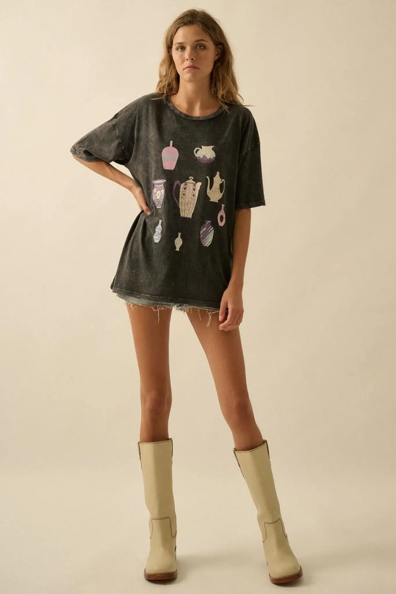 Pretty Pottery Vintage-Wash Oversize Graphic Tee sold by Promesa product image thumbnail 3