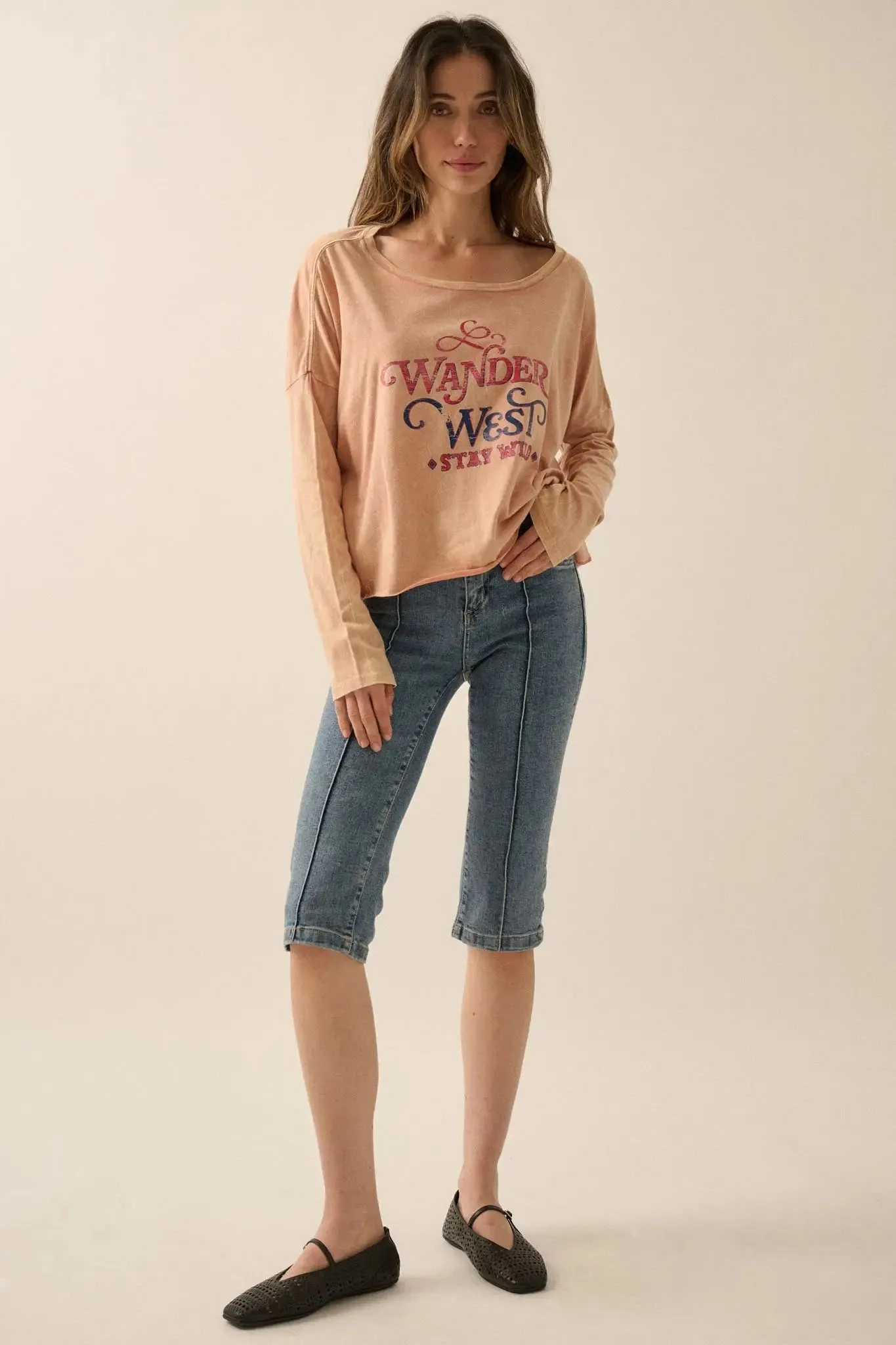 Wander West Cropped Long-Sleeve Graphic Tee sold by Promesa product image thumbnail 4