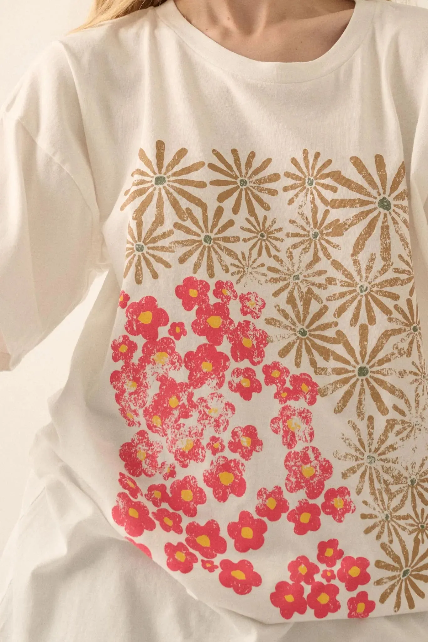 Floral Breeze Vintage-Print Oversize Graphic Tee sold by Promesa product image thumbnail 2