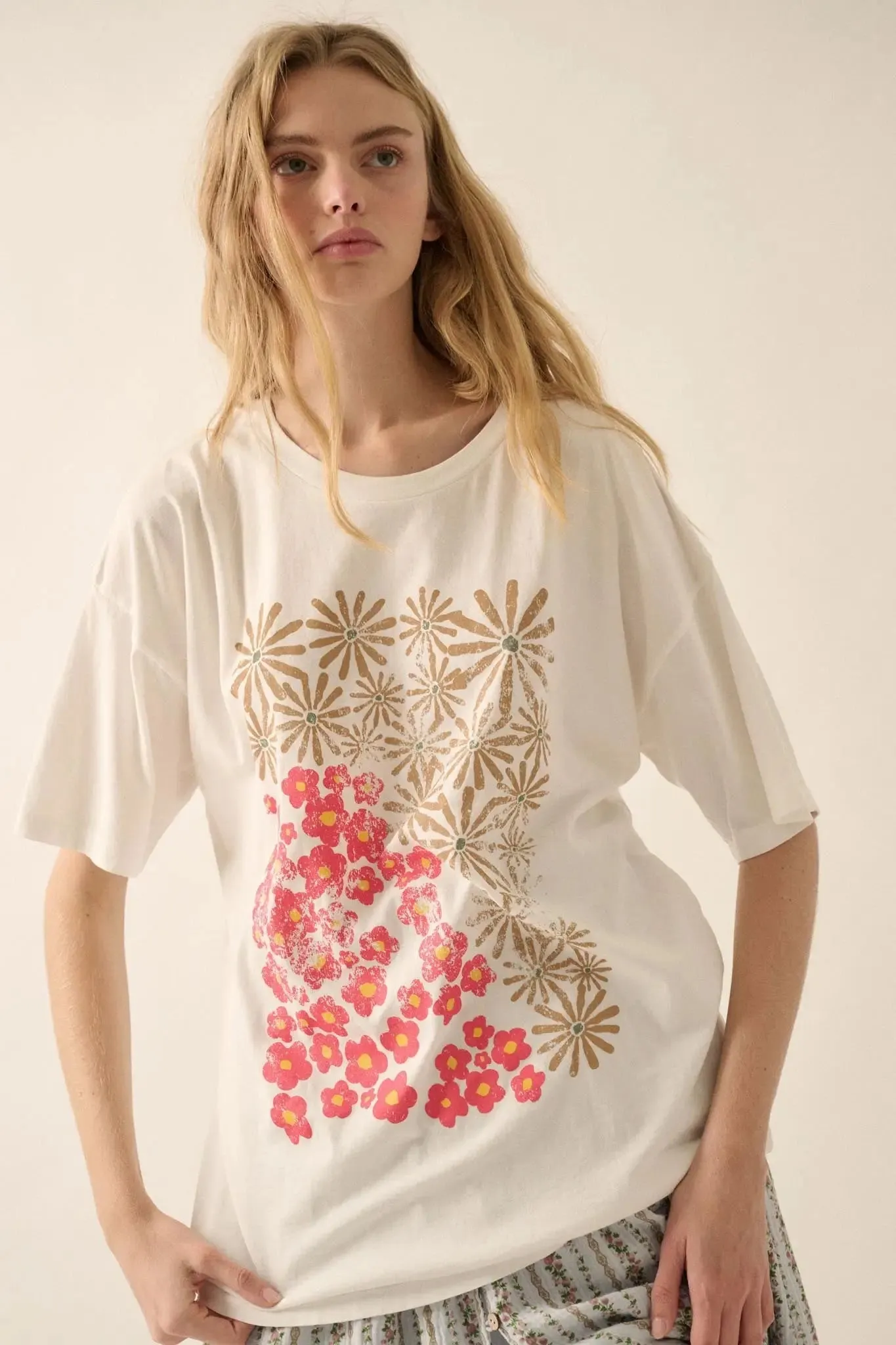 Floral Breeze Vintage-Print Oversize Graphic Tee sold by Promesa
