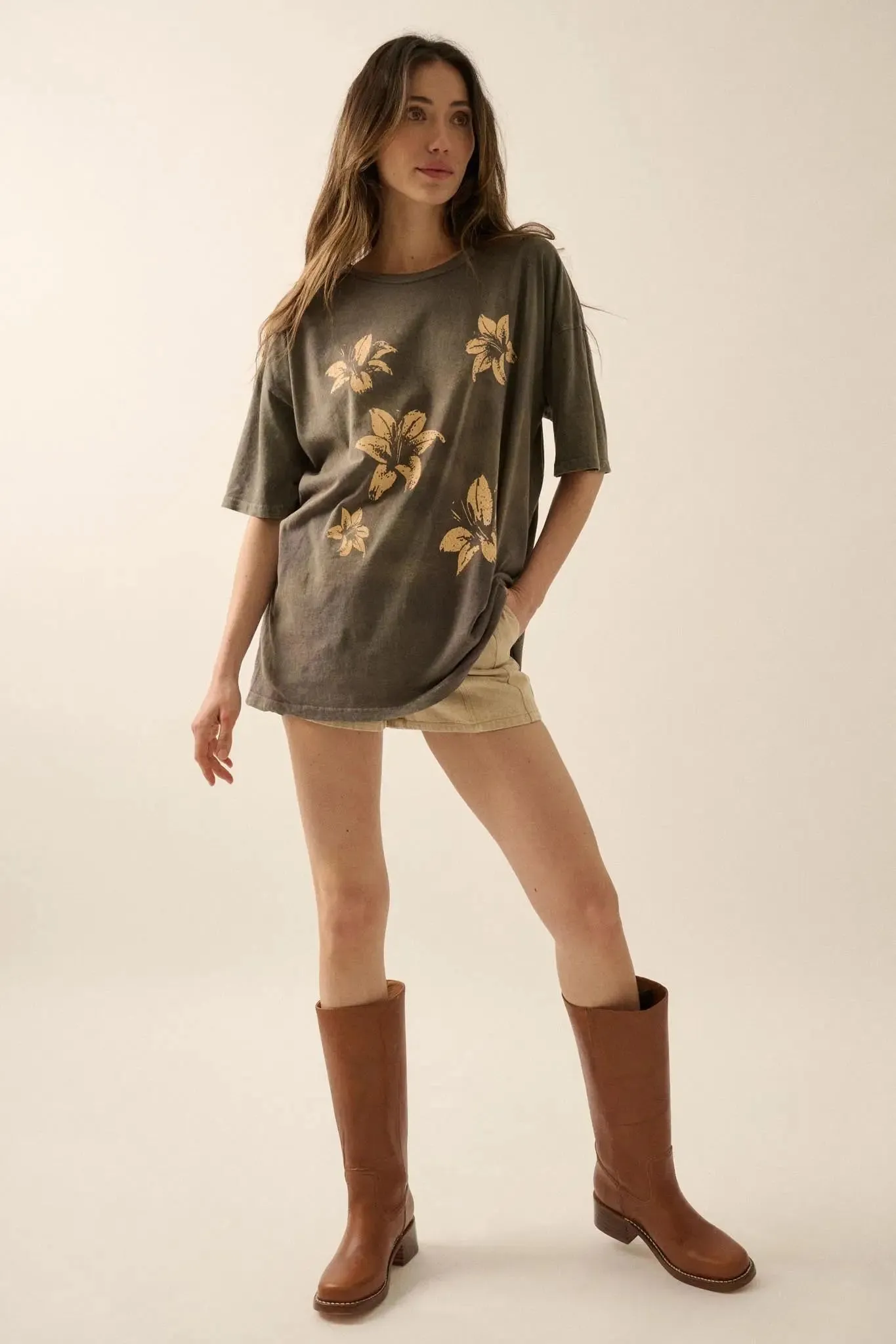 Lovely Lilies Vintage-Wash Oversize Graphic Tee sold by Promesa product image thumbnail 4