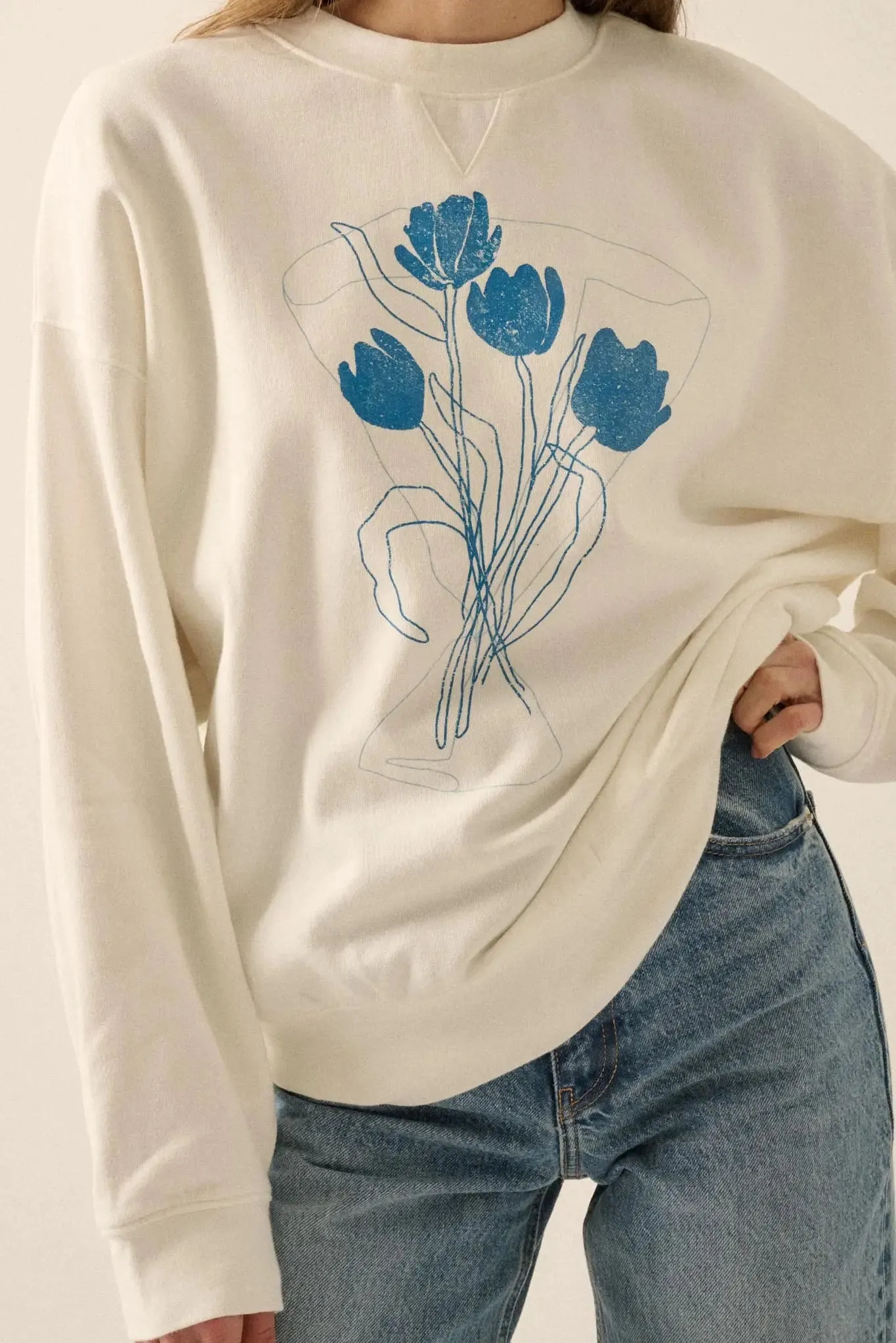 Blue Bouquet Vintage-Print Graphic Sweatshirt sold by Promesa product image thumbnail 4