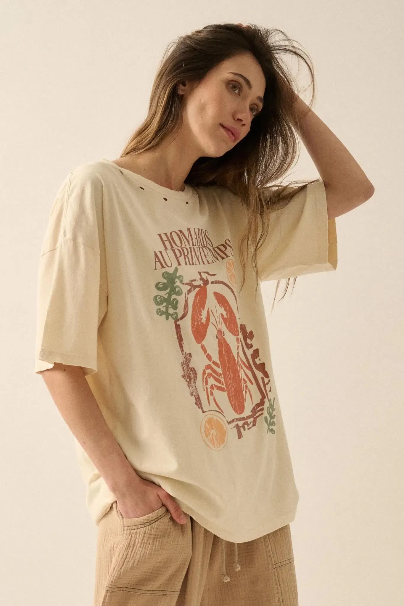 Homards Au Printemps Distressed Lobster Graphic Tee sold by Promesa product image thumbnail 5