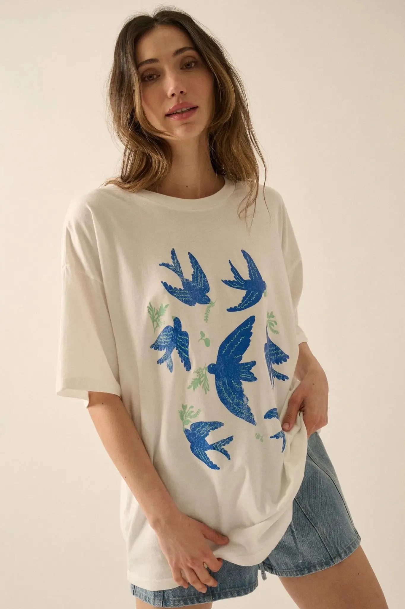 Blue Birds Vintage-Print Oversize Graphic Tee sold by Promesa product image thumbnail 3
