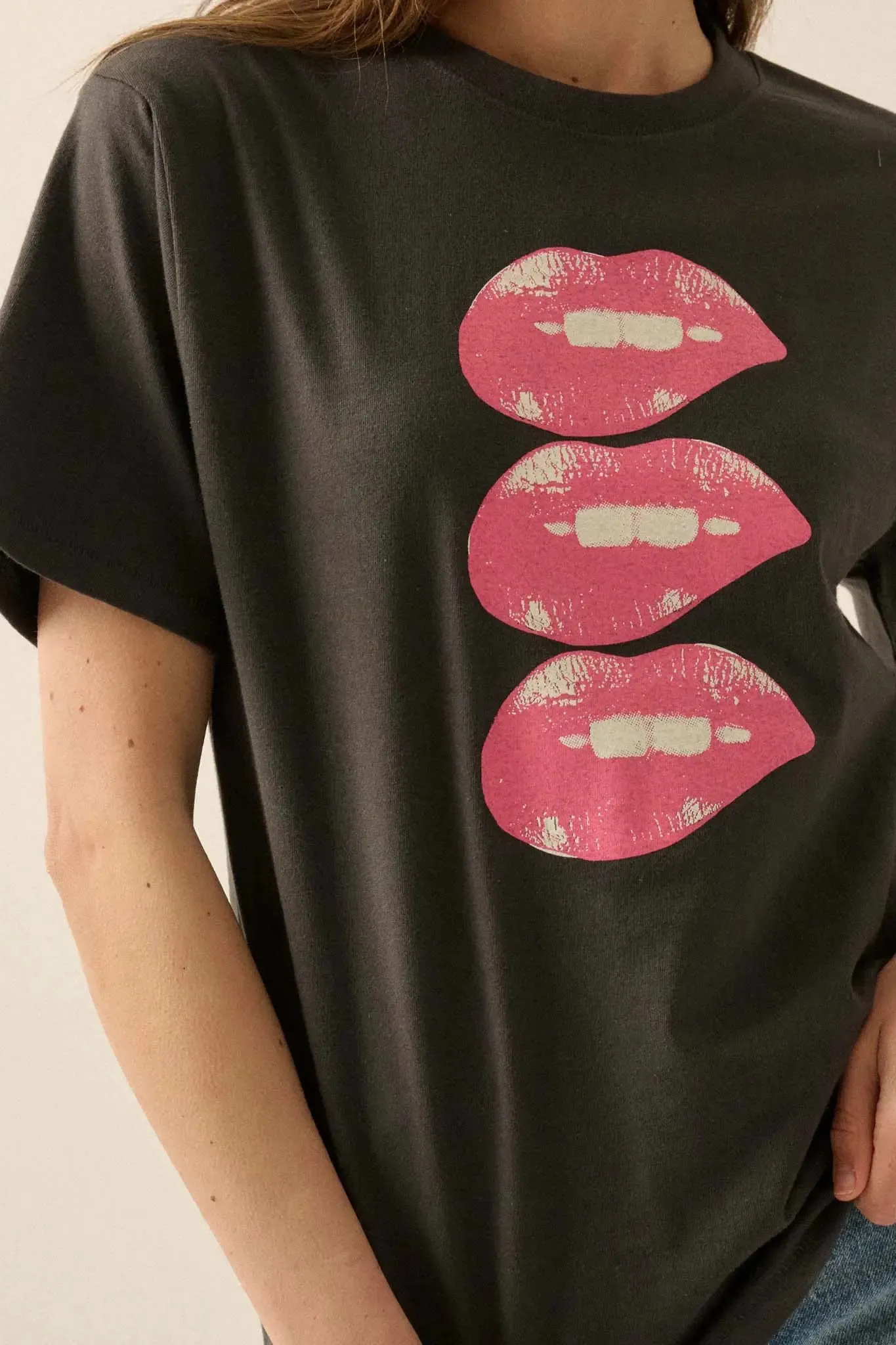 Lip Bite Vintage-Print Garment-Dyed Graphic Tee sold by Promesa product image thumbnail 2