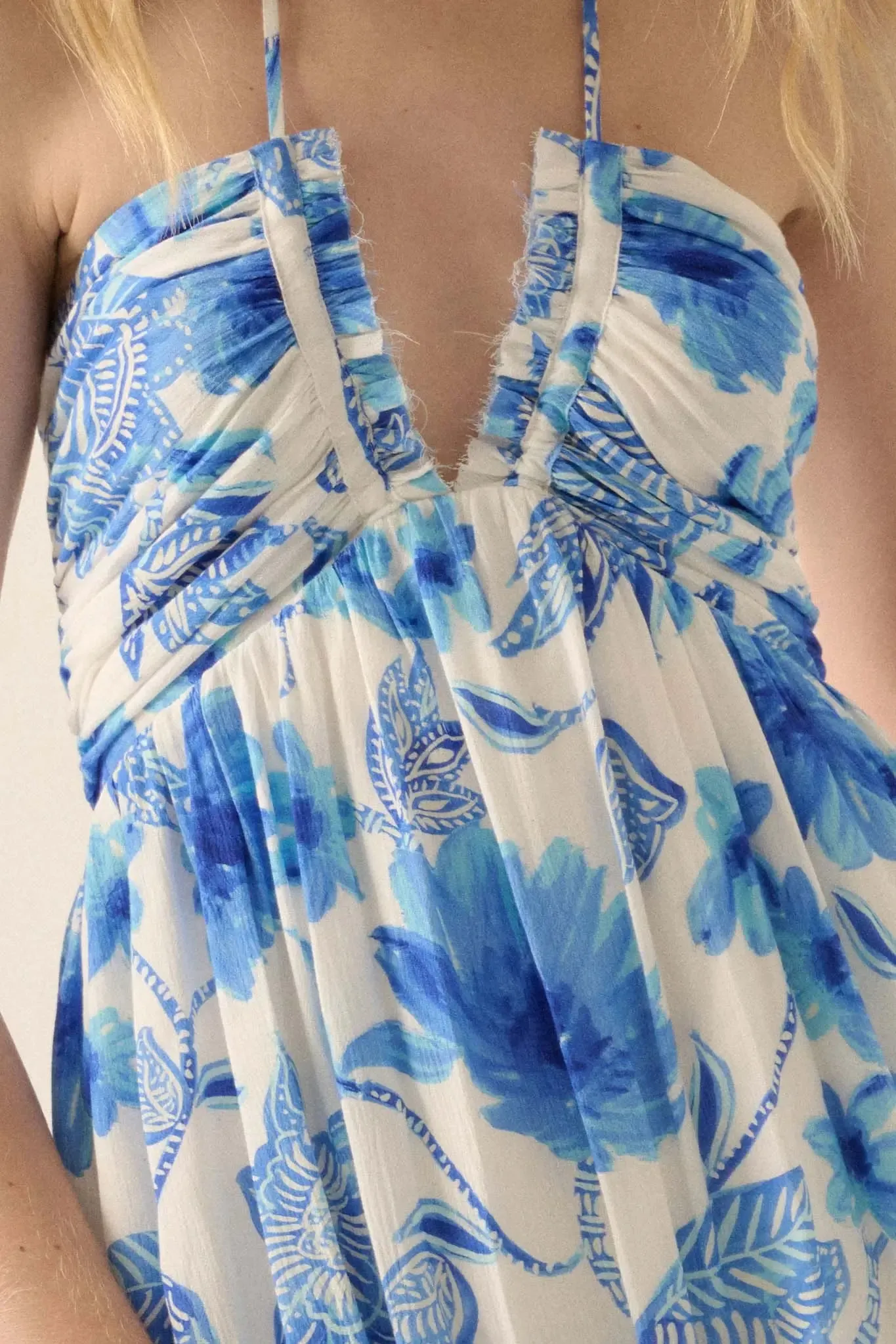 Blooming Season Floral Crepe Halter Maxi Dress sold by Promesa product image thumbnail 5