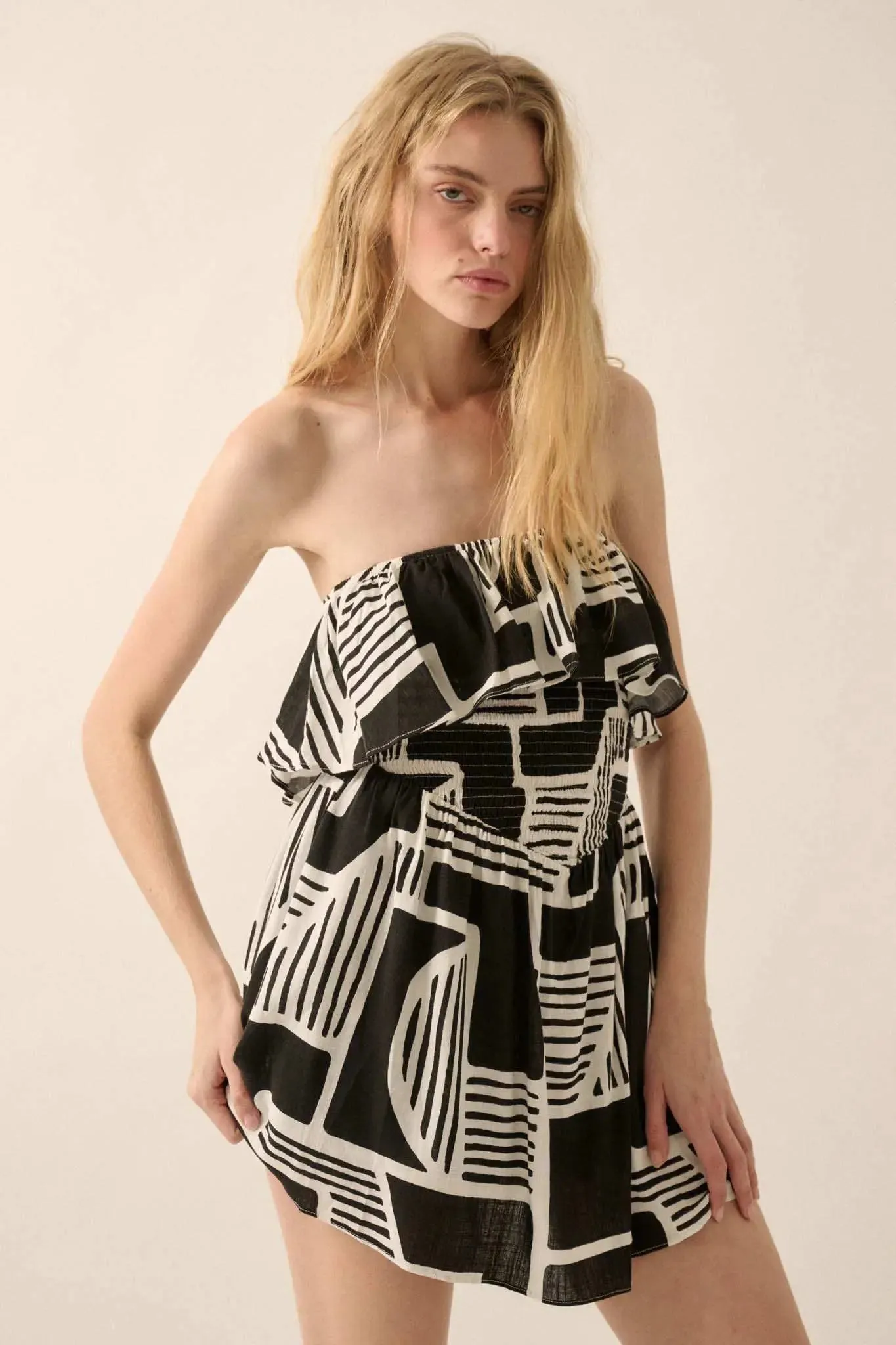 Shape of You Geo-Print Strapless Flounce Romper sold by Promesa product image thumbnail 5