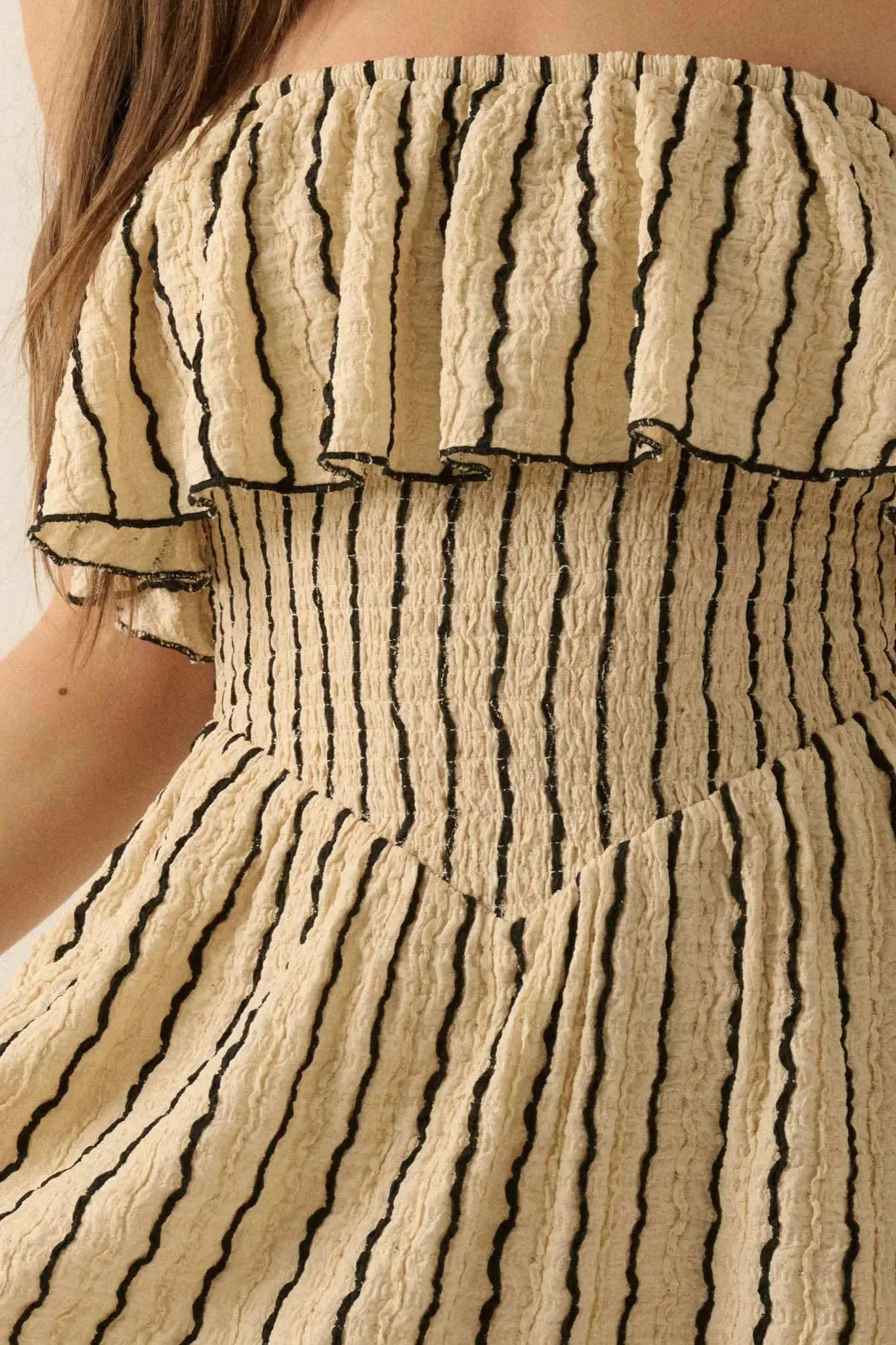 Rolling Wave Striped Knit Strapless Flounce Romper sold by Promesa product image thumbnail 4