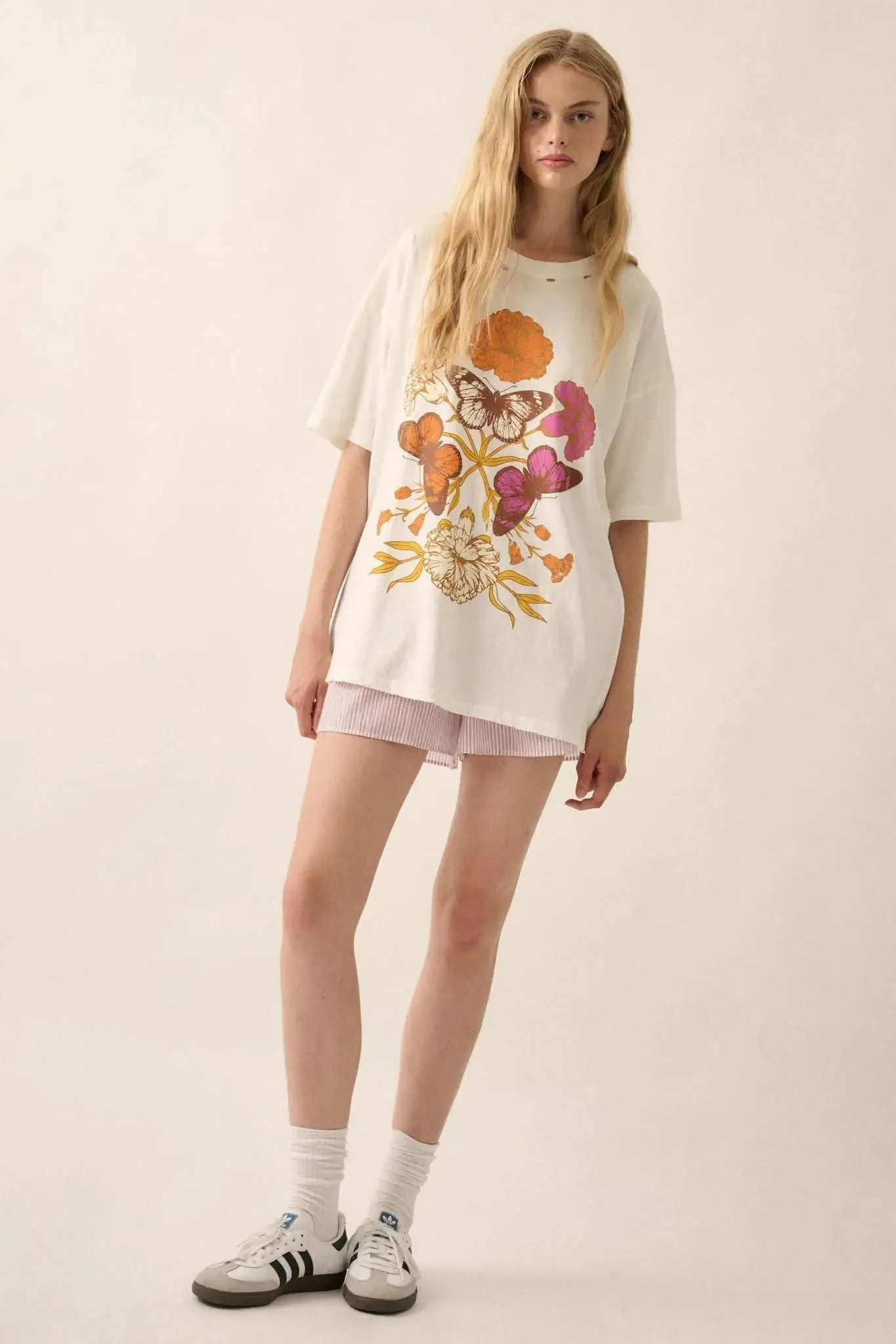 Butterfly Fantasy Distressed Oversize Graphic Tee sold by Promesa product image thumbnail 5
