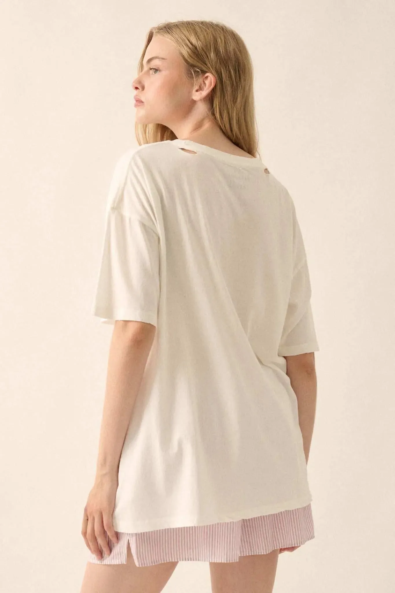 Butterfly Fantasy Distressed Oversize Graphic Tee sold by Promesa product image thumbnail 2